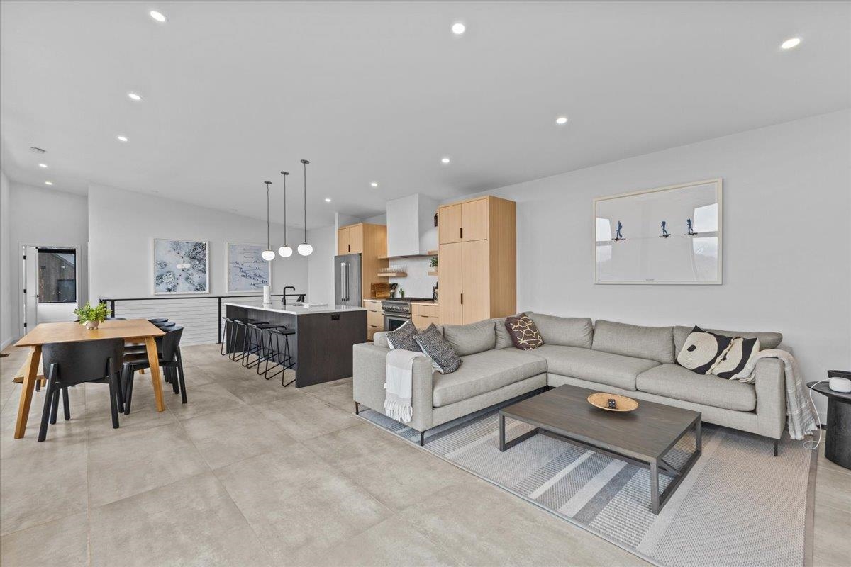 55 Eloise Lane Unit: A