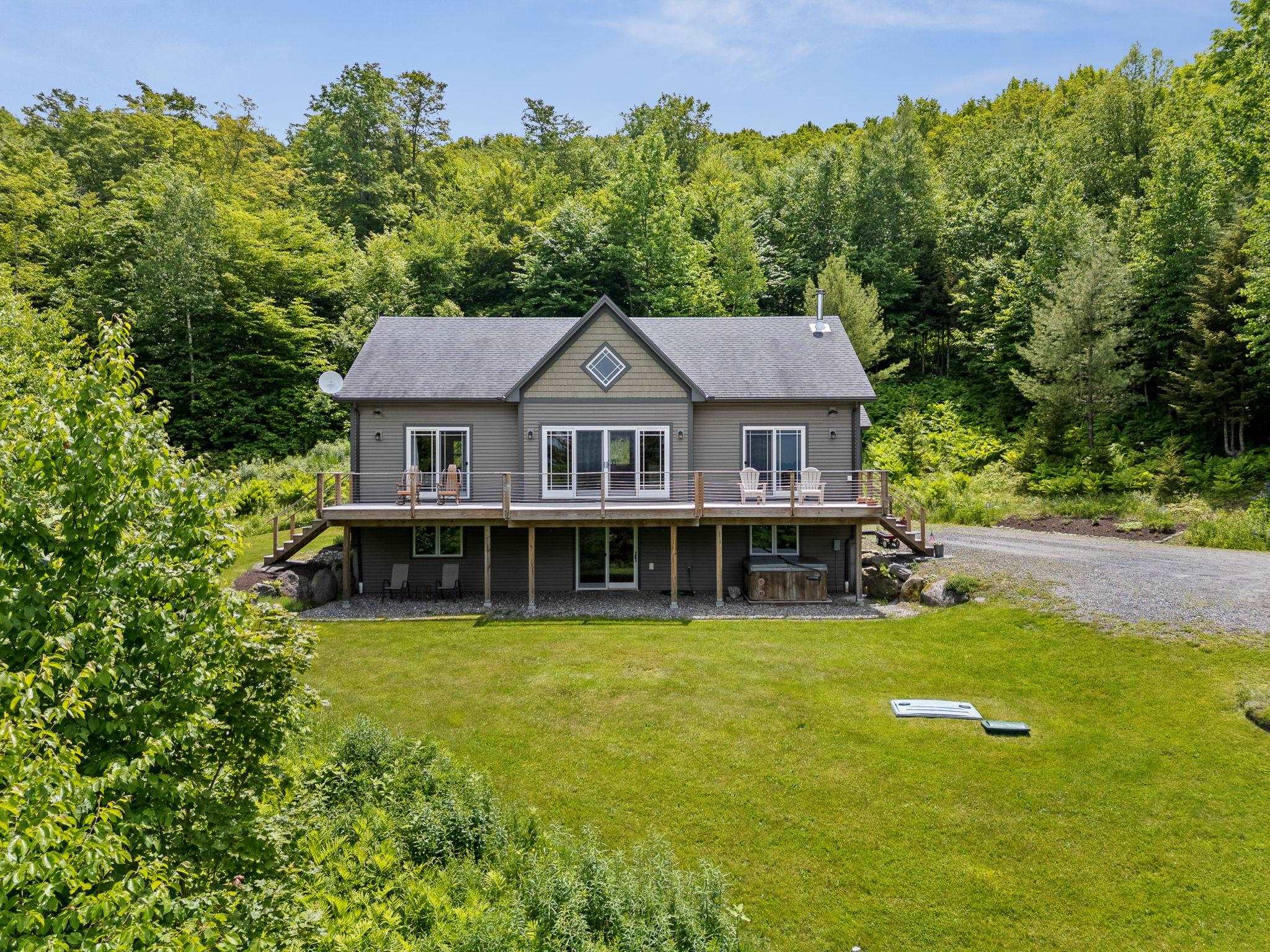 1045 Ring Road