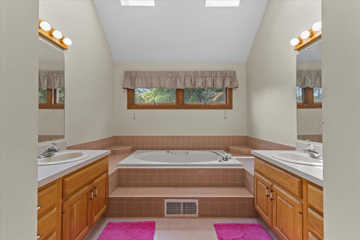 61 Garden Road Unit: #64