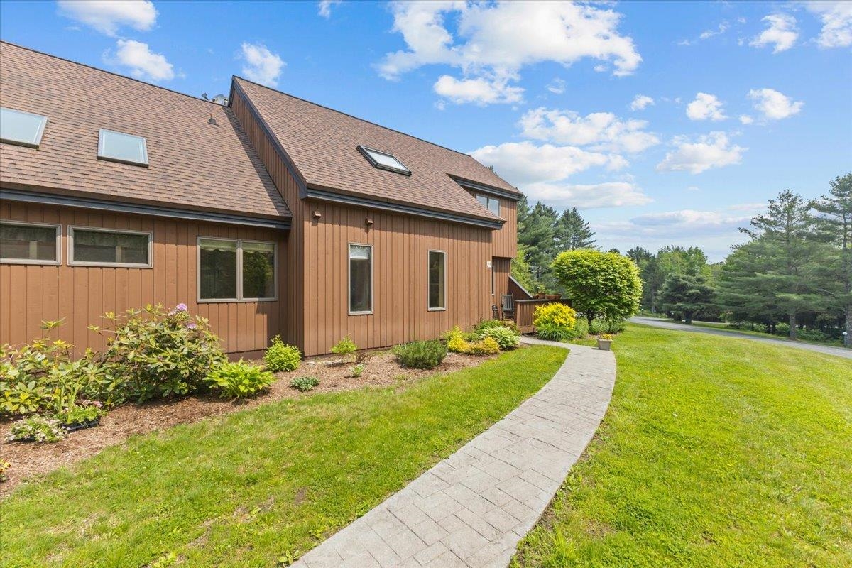 61 Garden Road Unit: #64