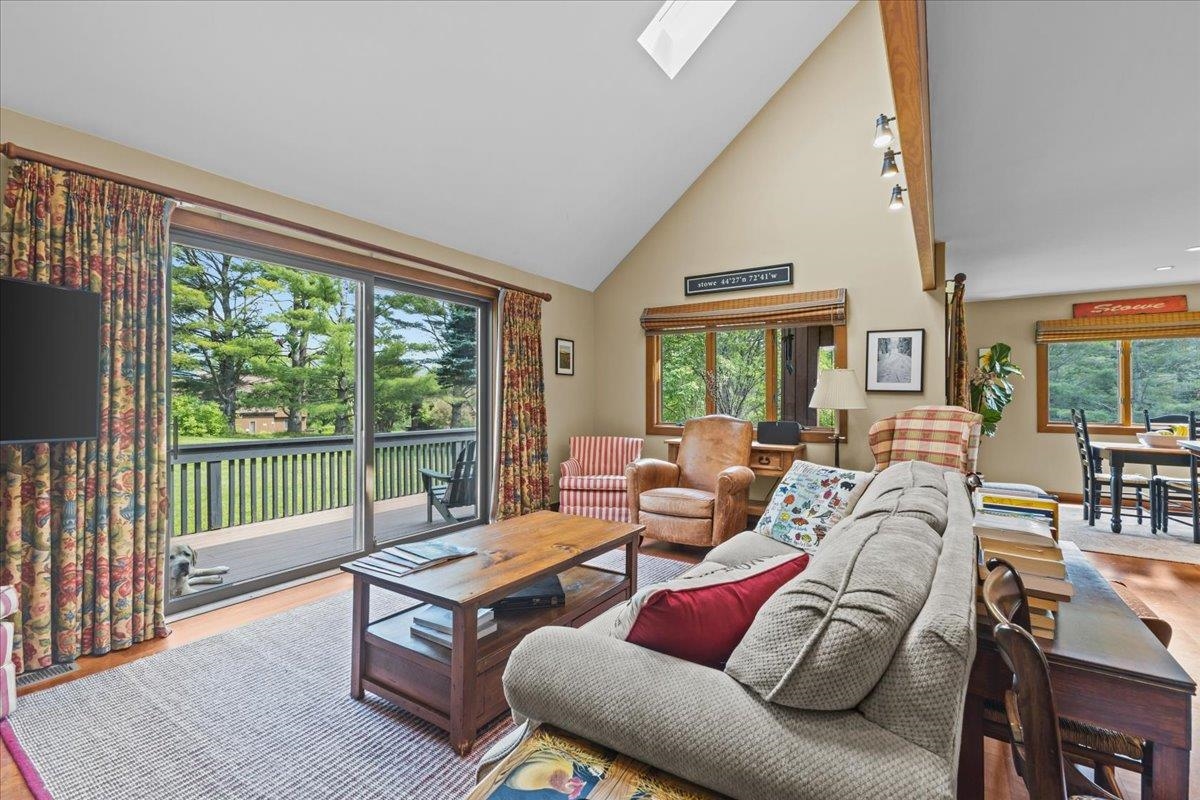 61 Garden Road Unit: #64