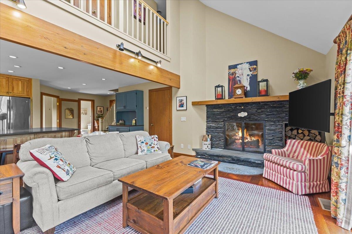 61 Garden Road Unit: #64