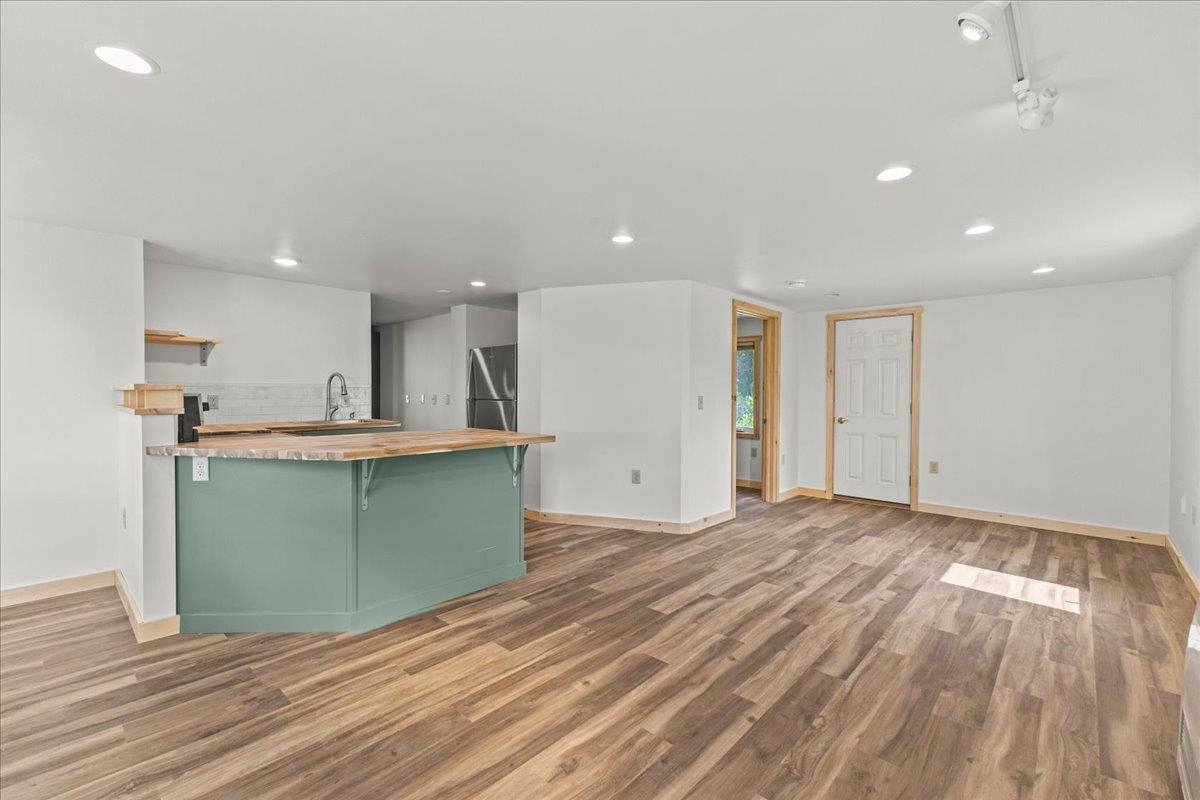 32 Goddell Avenue
