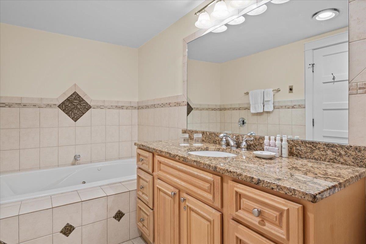 327 Topnotch Drive Unit: 327B