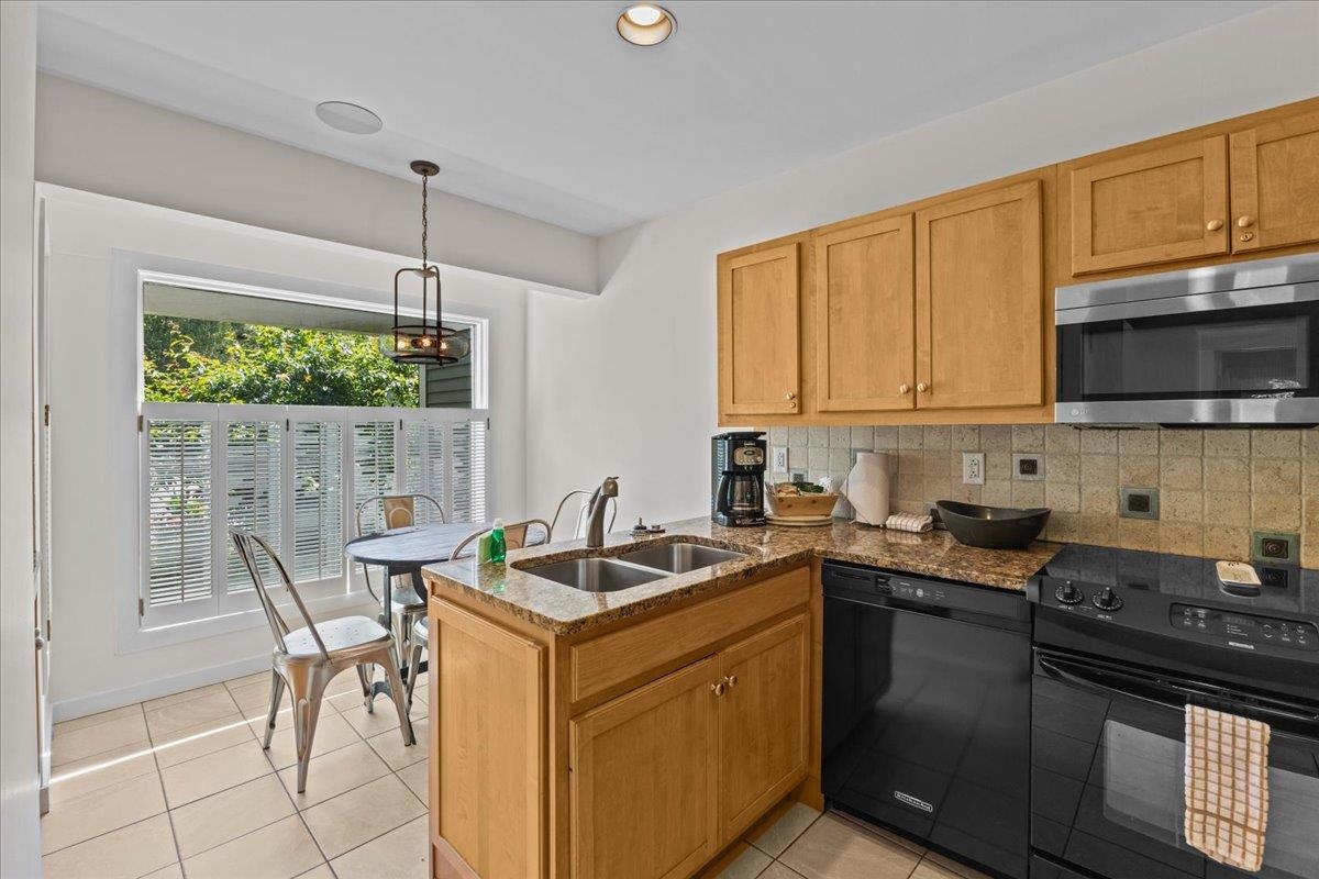 327 Topnotch Drive Unit: 327B