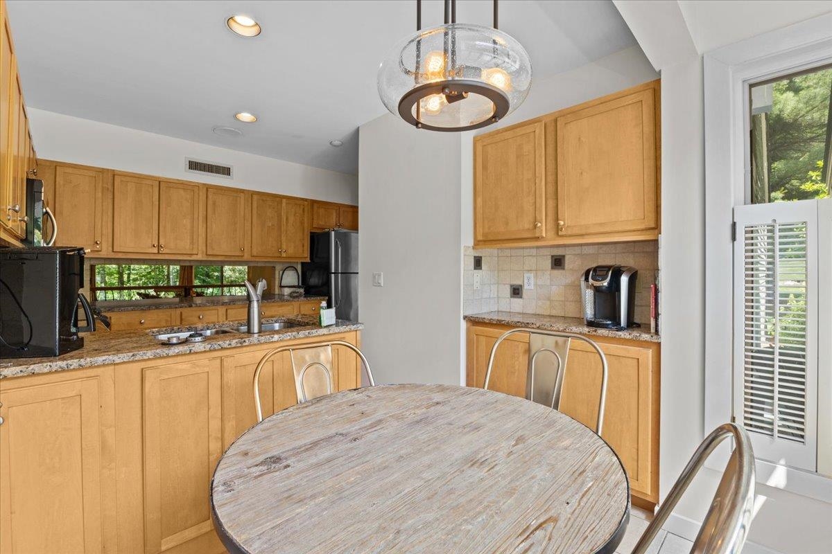 327 Topnotch Drive Unit: 327B