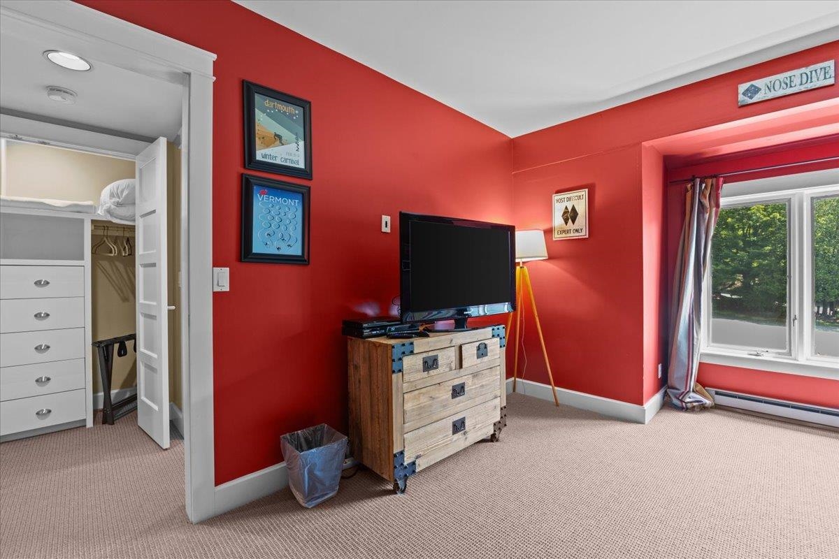 327 Topnotch Drive Unit: 327B