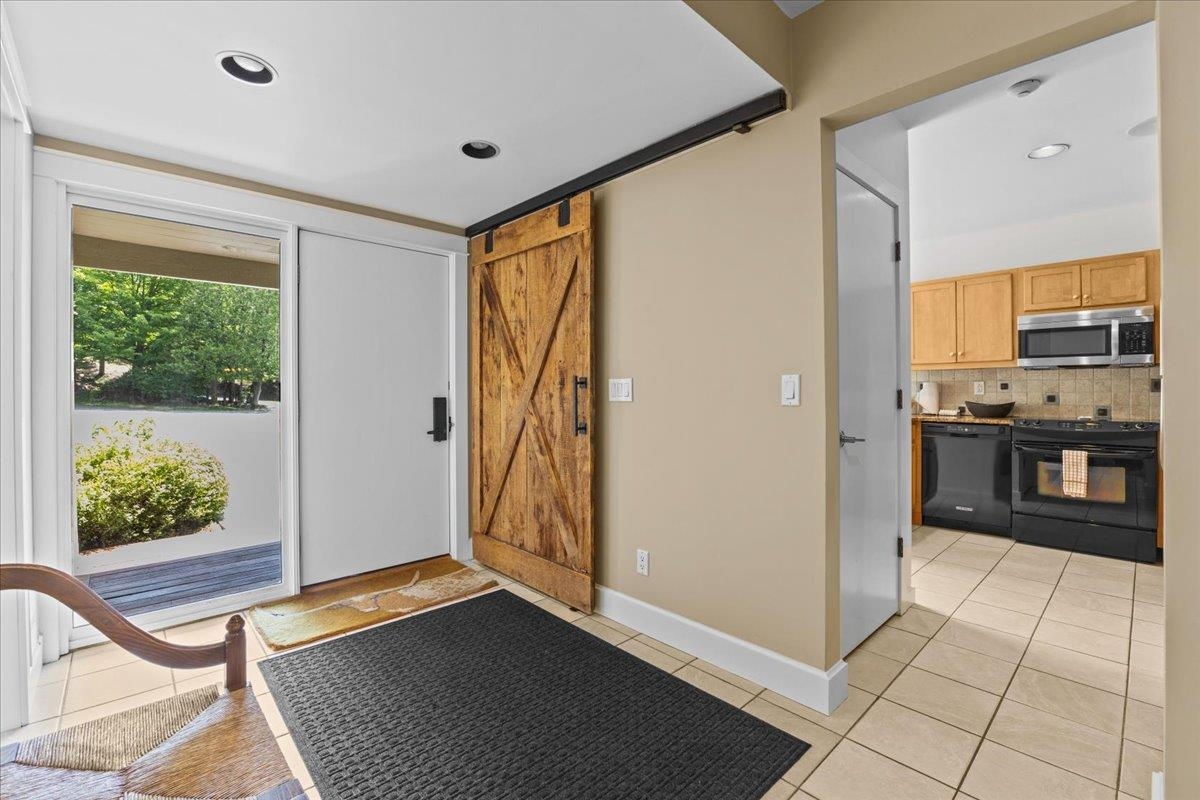 327 Topnotch Drive Unit: 327B