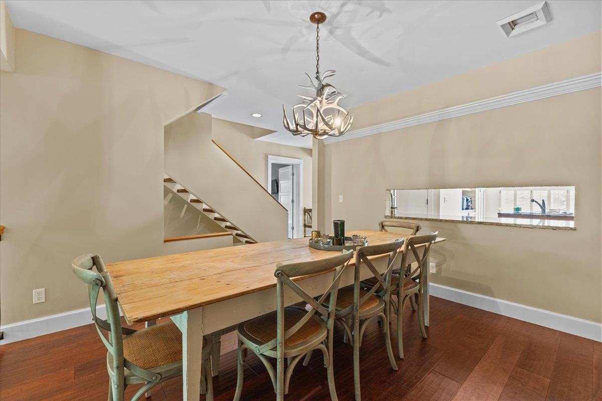 327 Topnotch Drive Unit: 327B