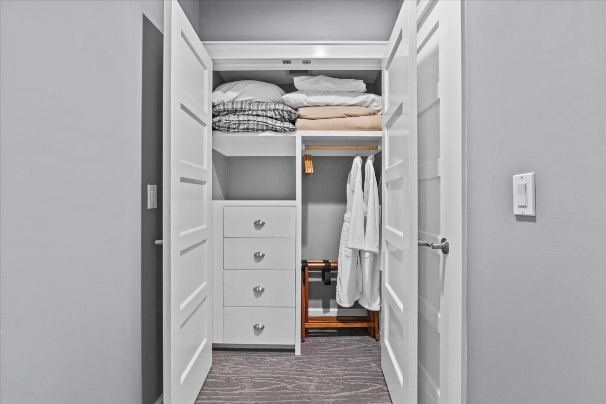 327 Topnotch Drive Unit: 327B