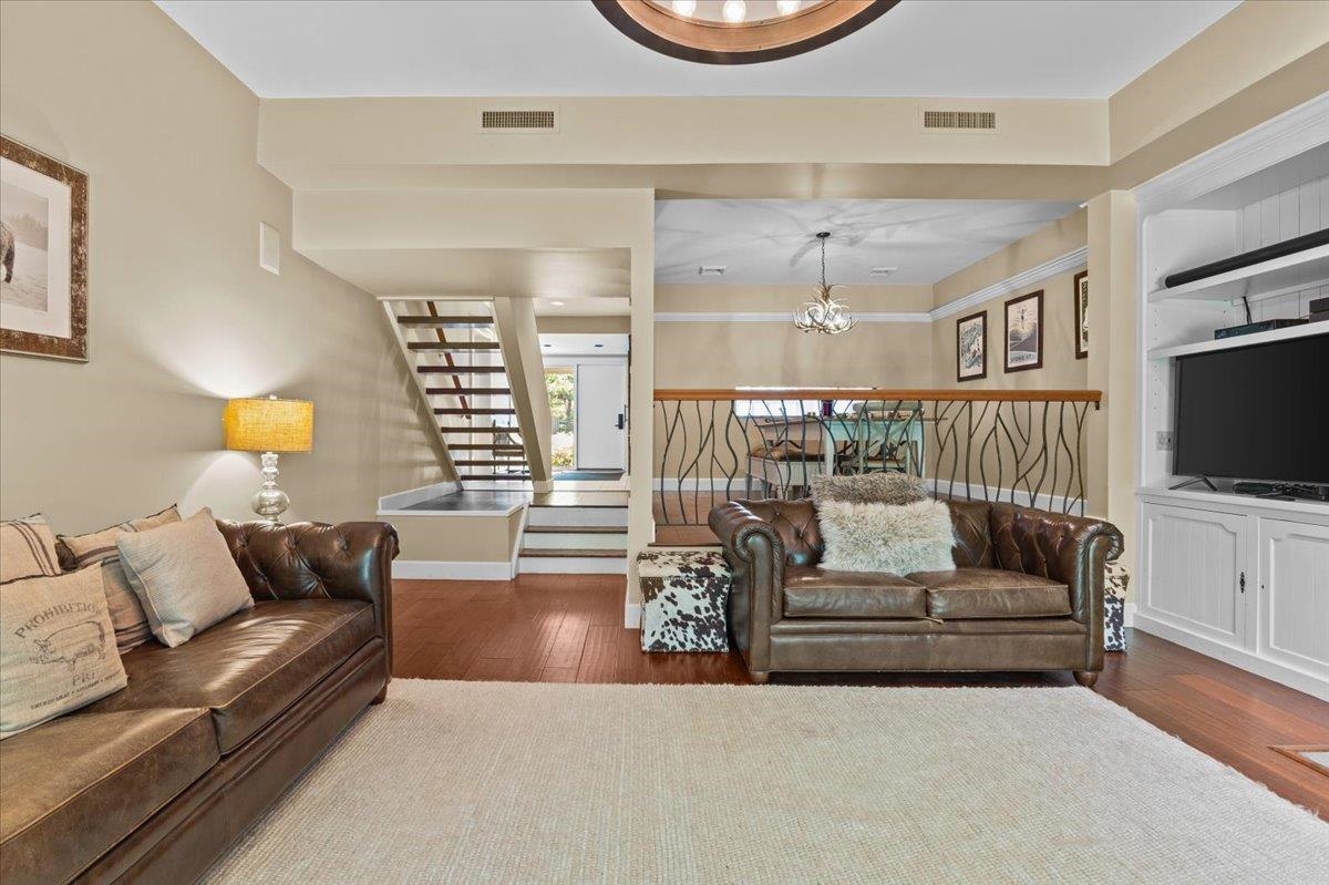 327 Topnotch Drive Unit: 327B