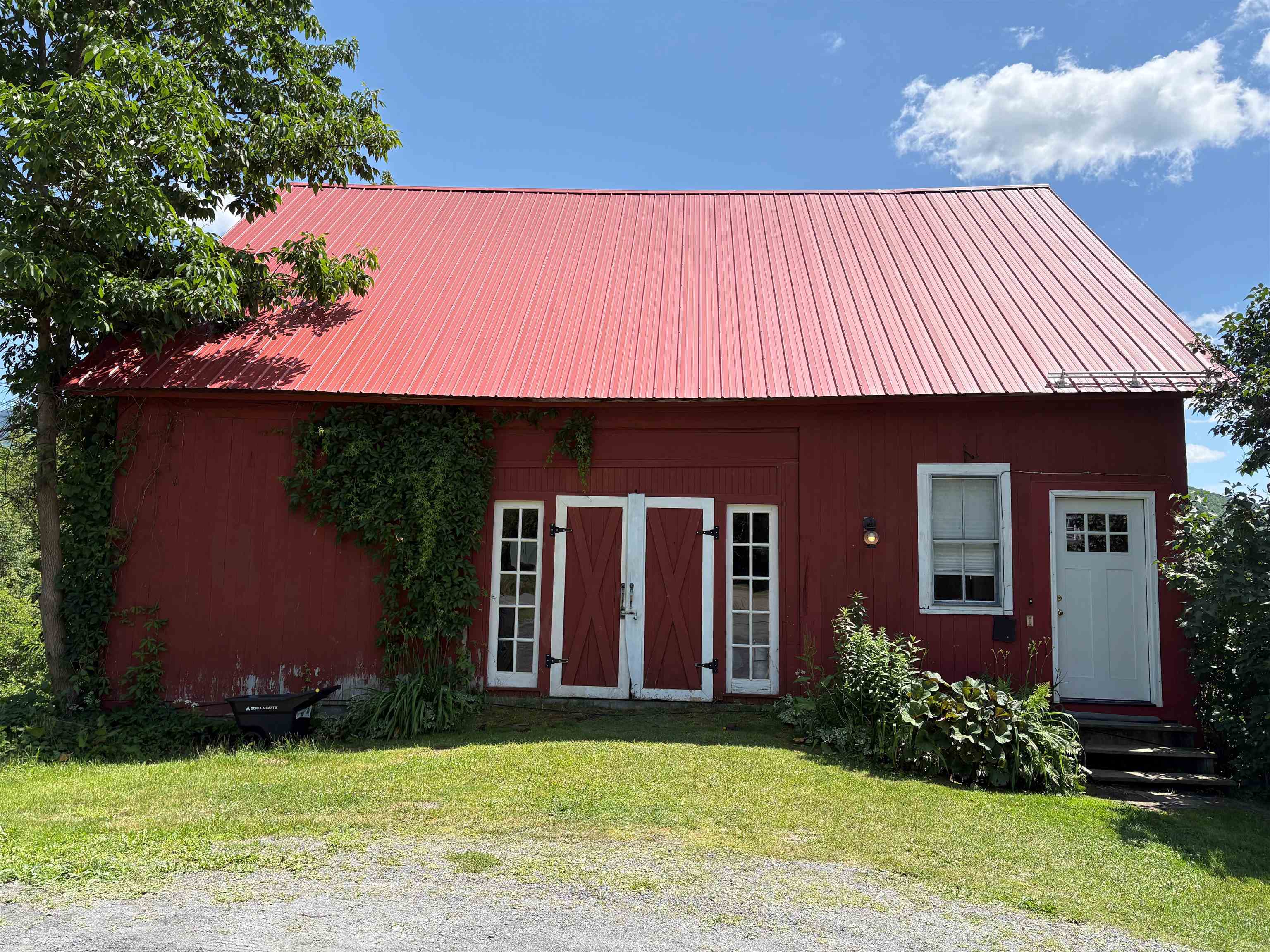 1487 River Road