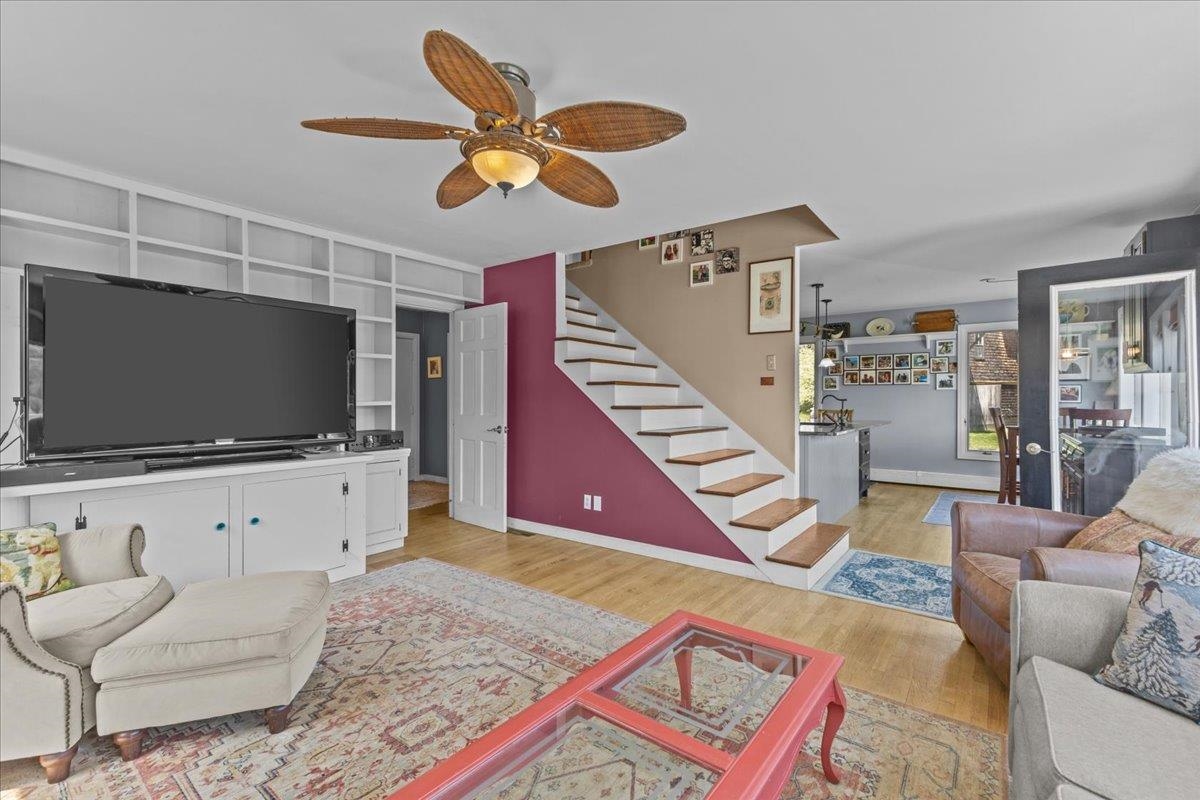 1487 River Road