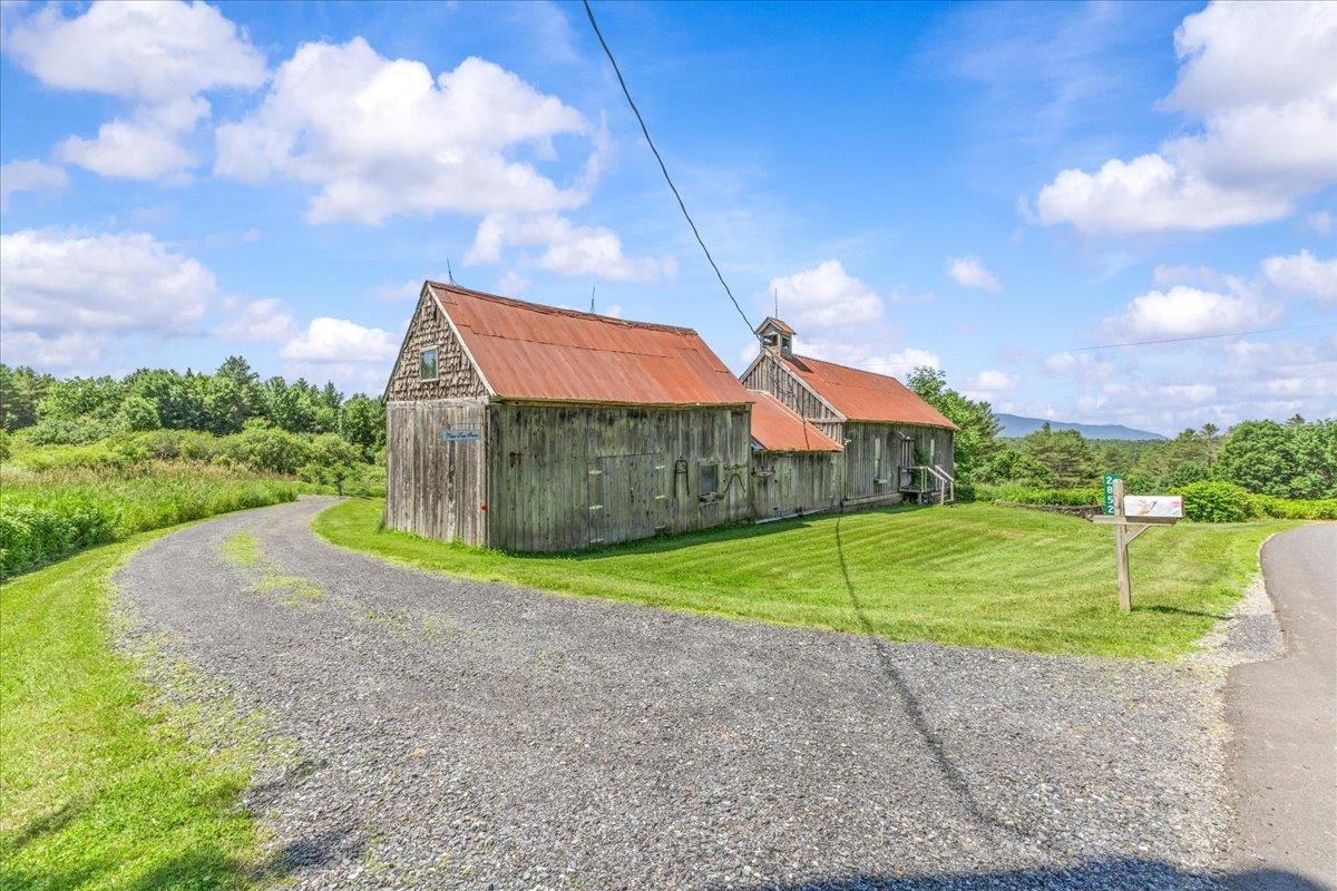 2852 Centerville Road