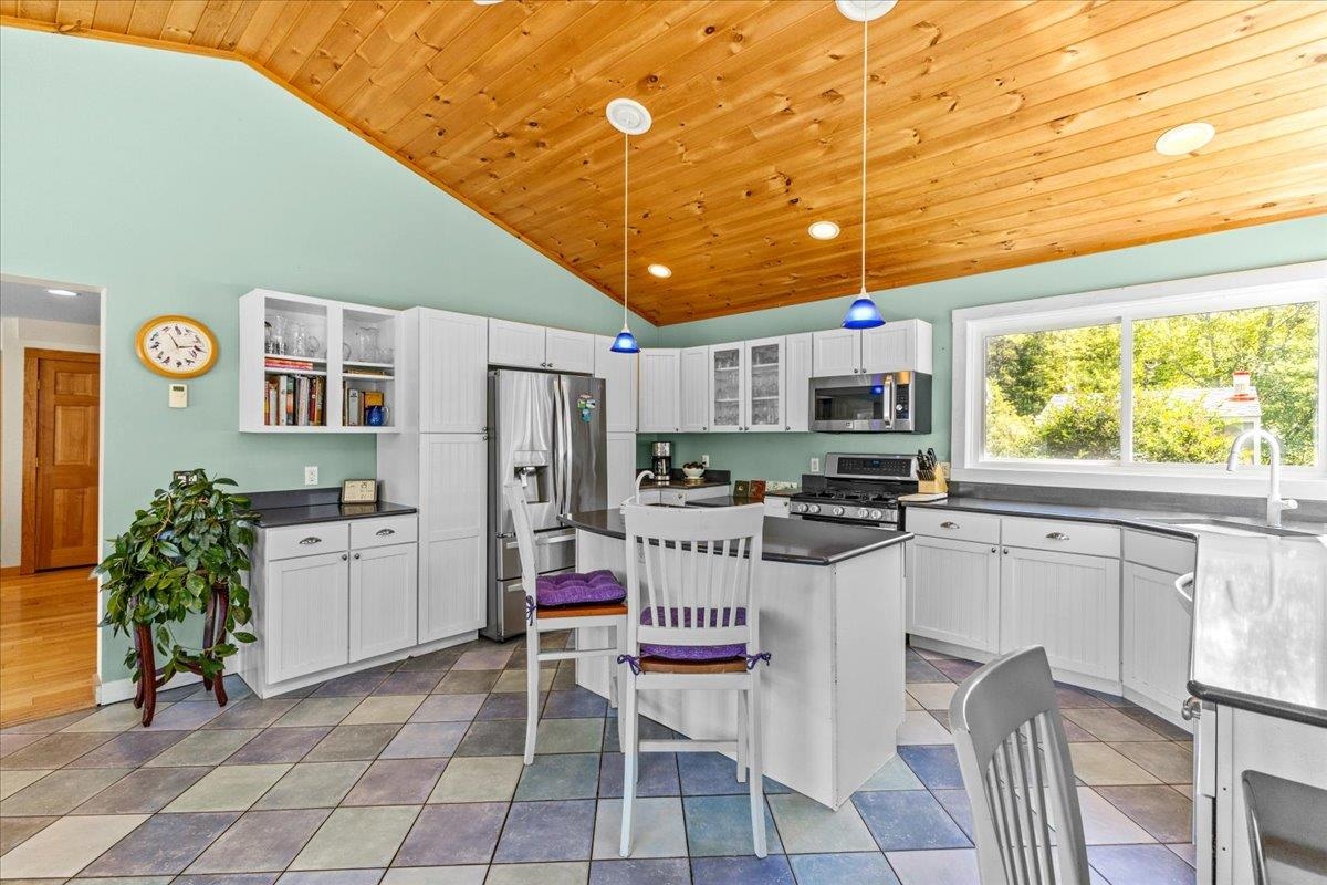 2852 Centerville Road