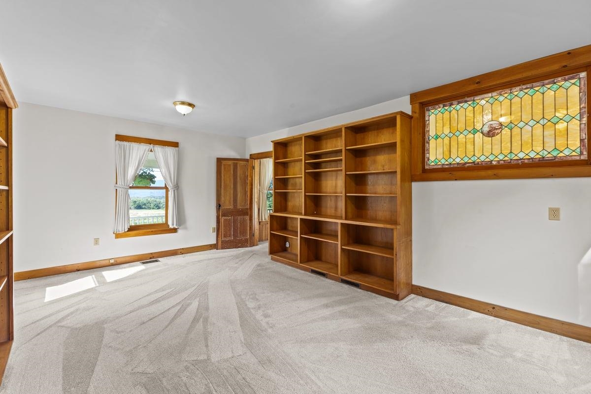 2367 Elmore Mountain Road