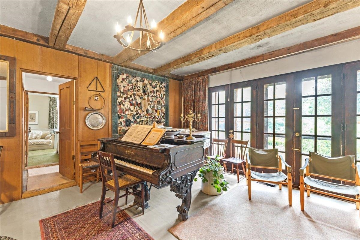 33 Sterling Valley Road