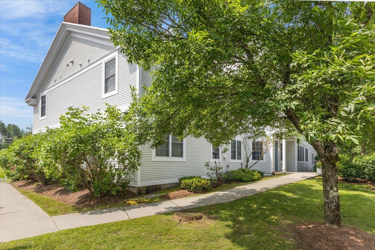 44 Park Place Unit: #205