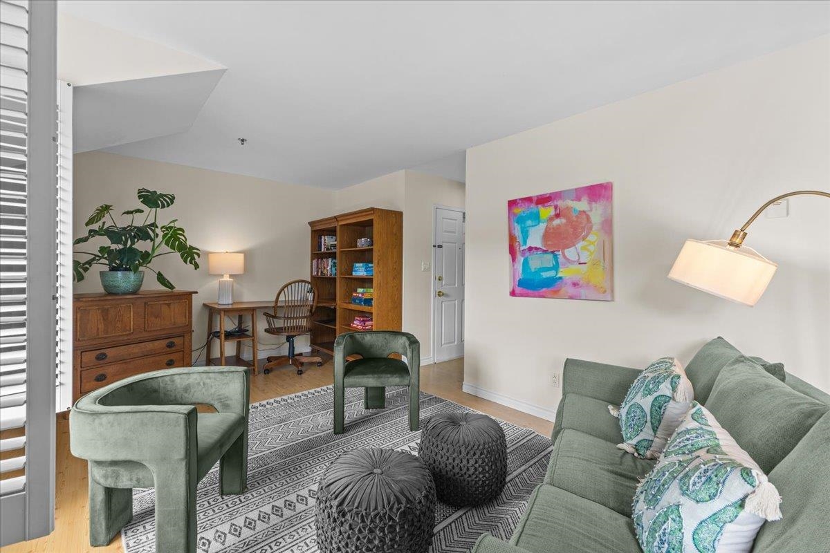 44 Park Place Unit: #205