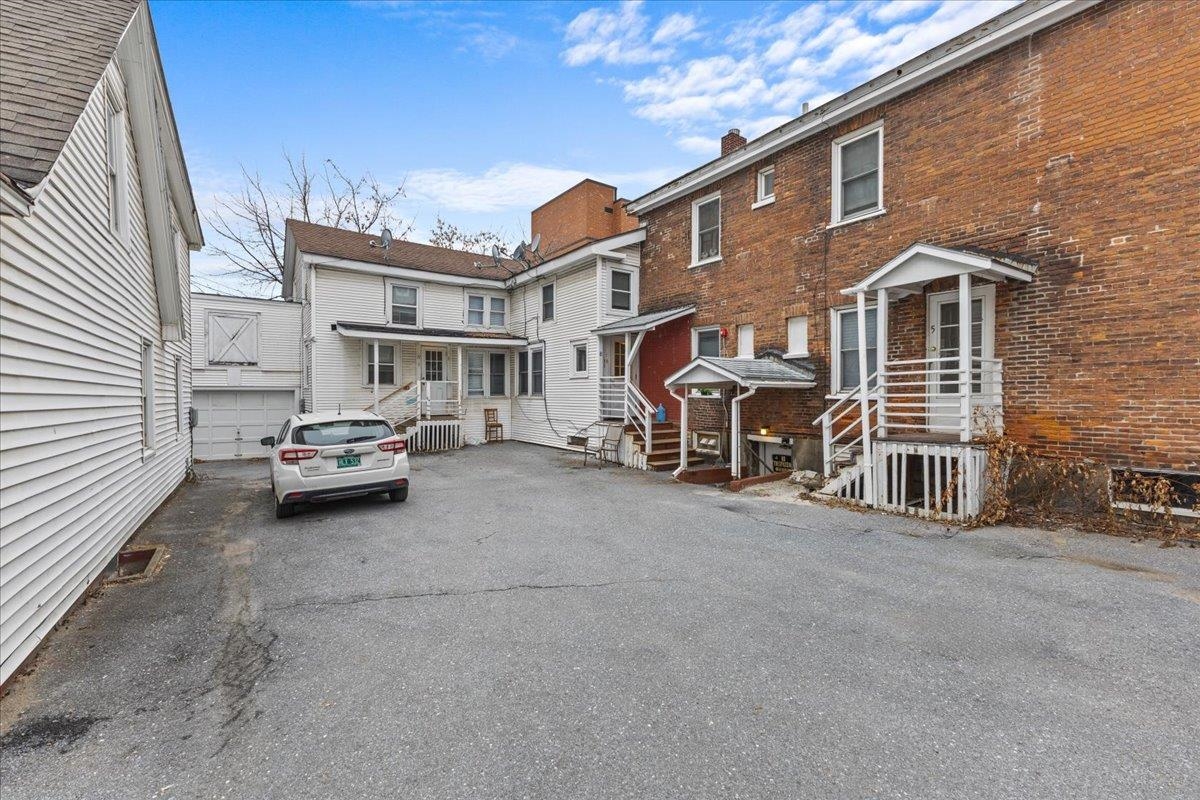 21-25 Elmwood Avenue