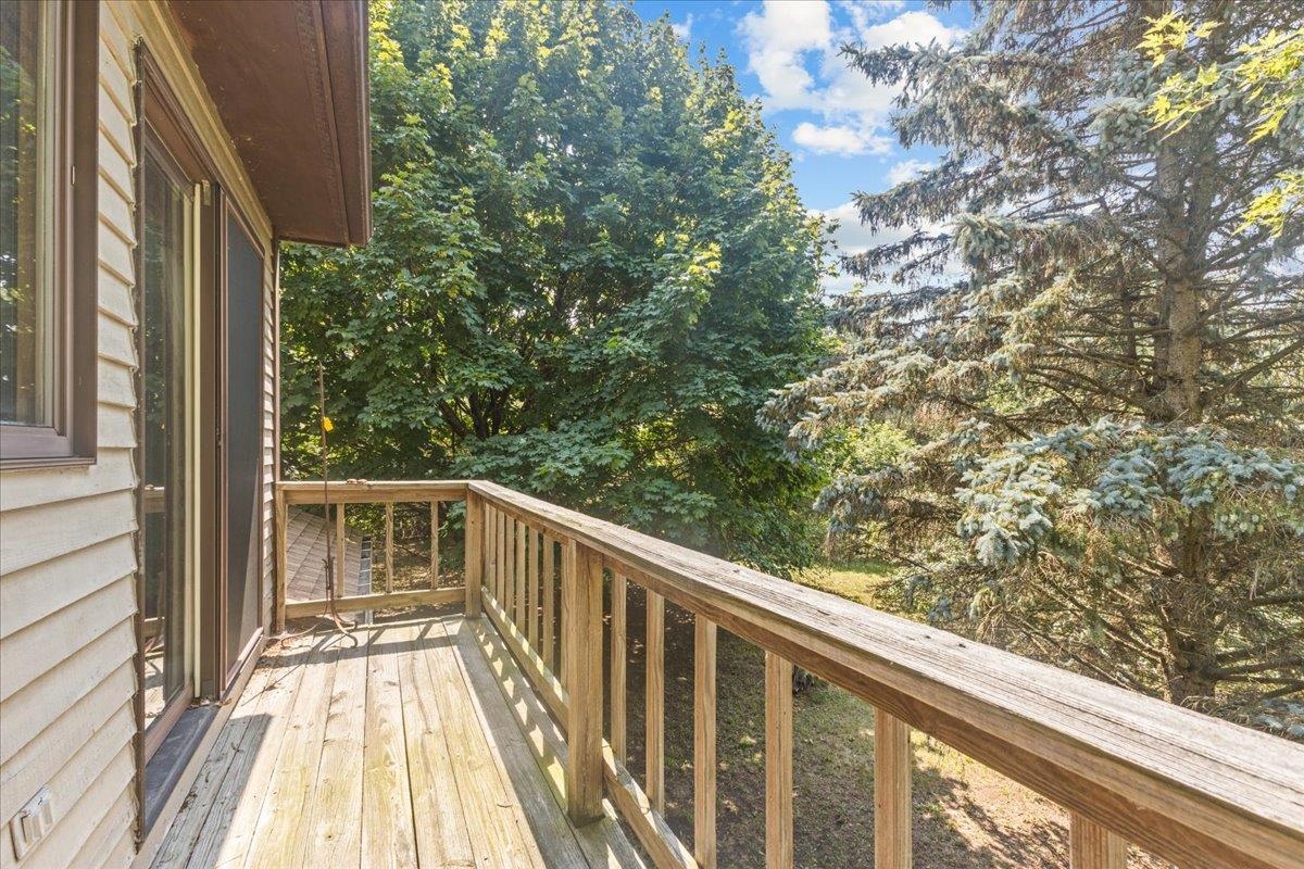 71 Moccasin Avenue