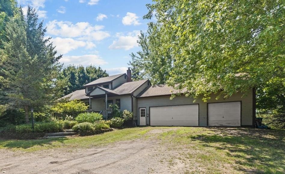 71 Moccasin Avenue