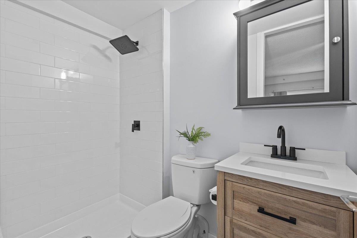 230 Mountainside Drive Unit: D203