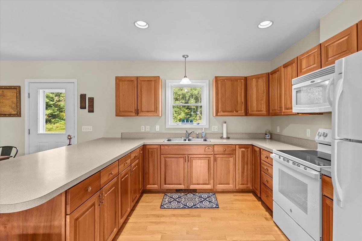 196 Stagecoach Road Unit: 4