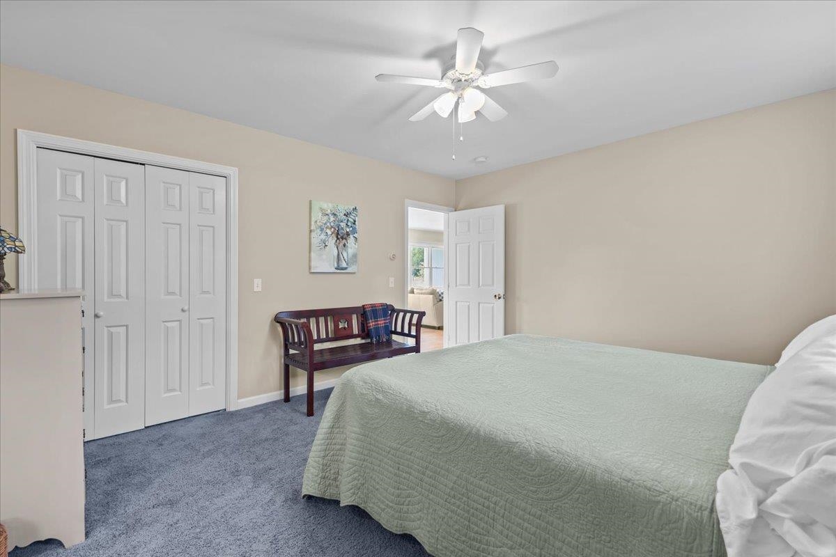 196 Stagecoach Road Unit: 4