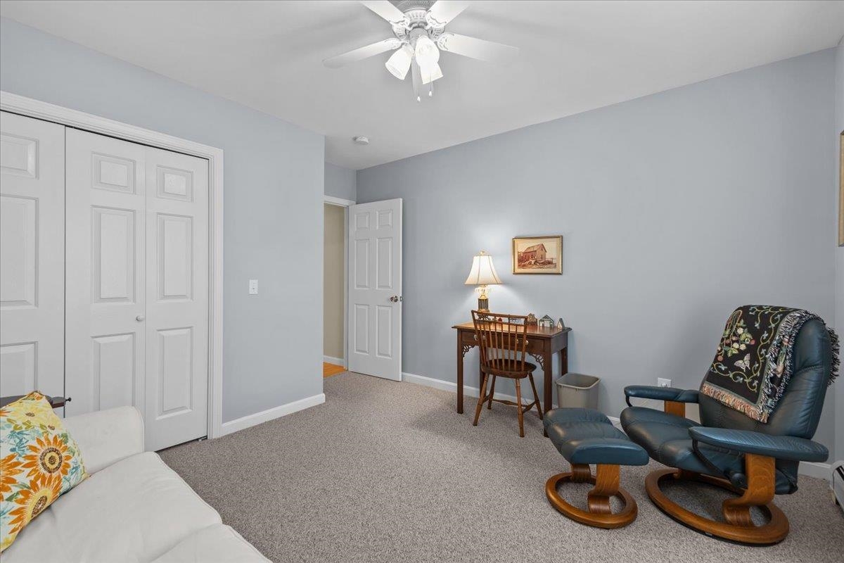 196 Stagecoach Road Unit: 4