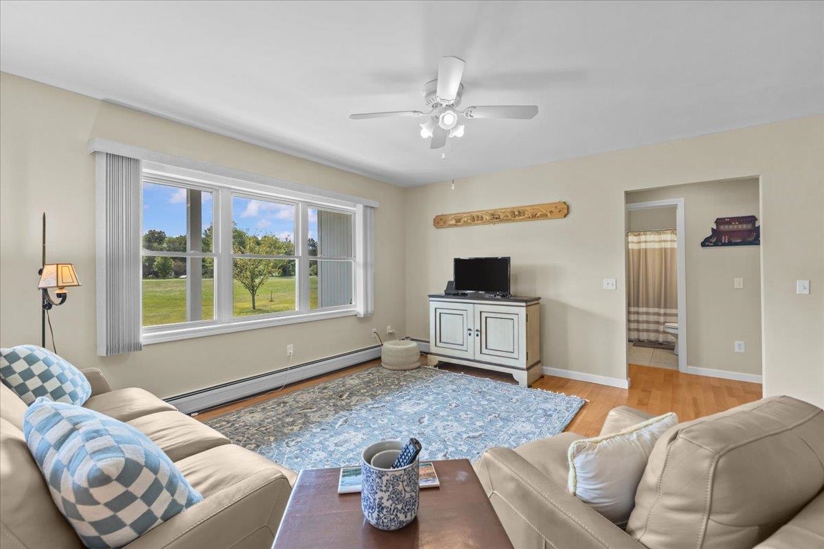 196 Stagecoach Road Unit: 4