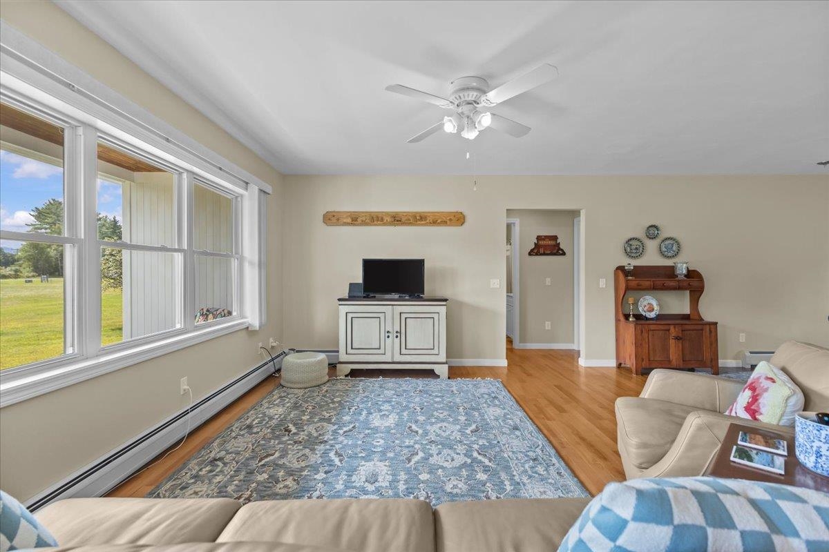 196 Stagecoach Road Unit: 4