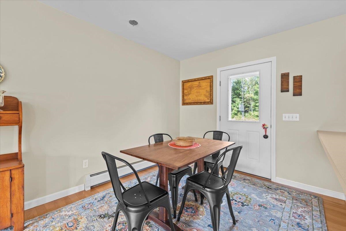 196 Stagecoach Road Unit: 4