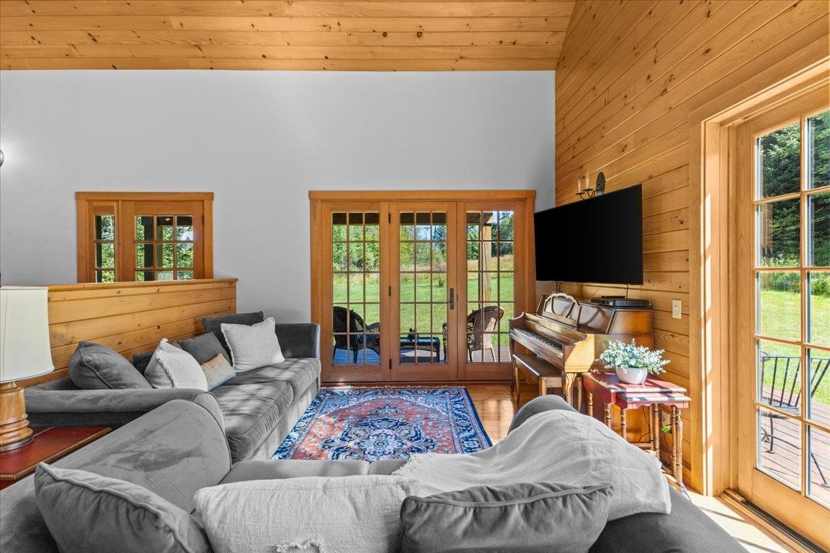 341 Forestdale Farm Lane