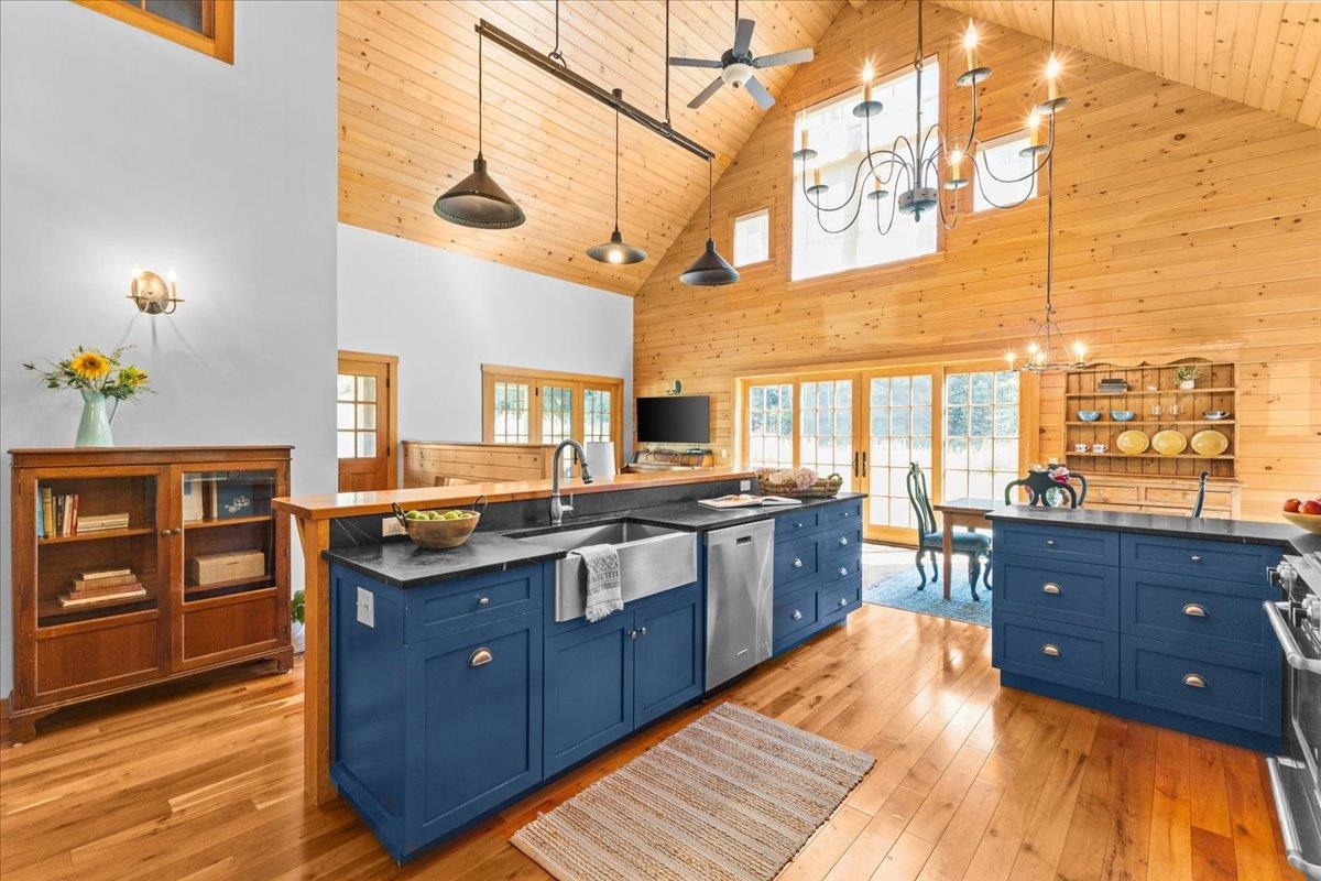 341 Forestdale Farm Lane