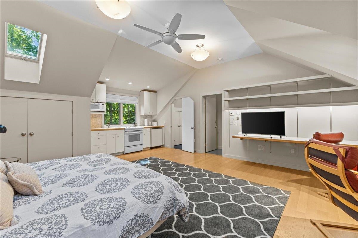 961 Little River Farm Road