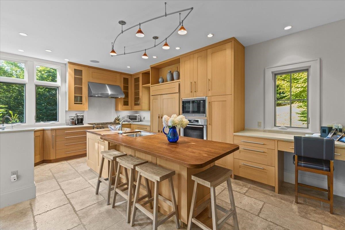 961 Little River Farm Road