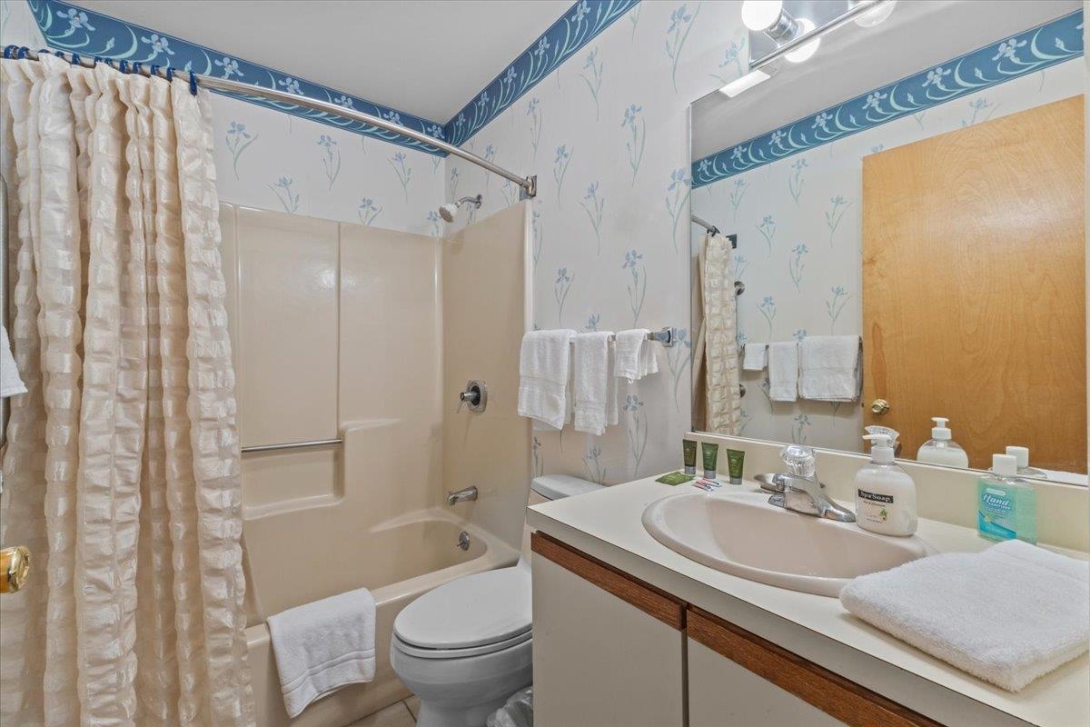 110 Mountainside Drive