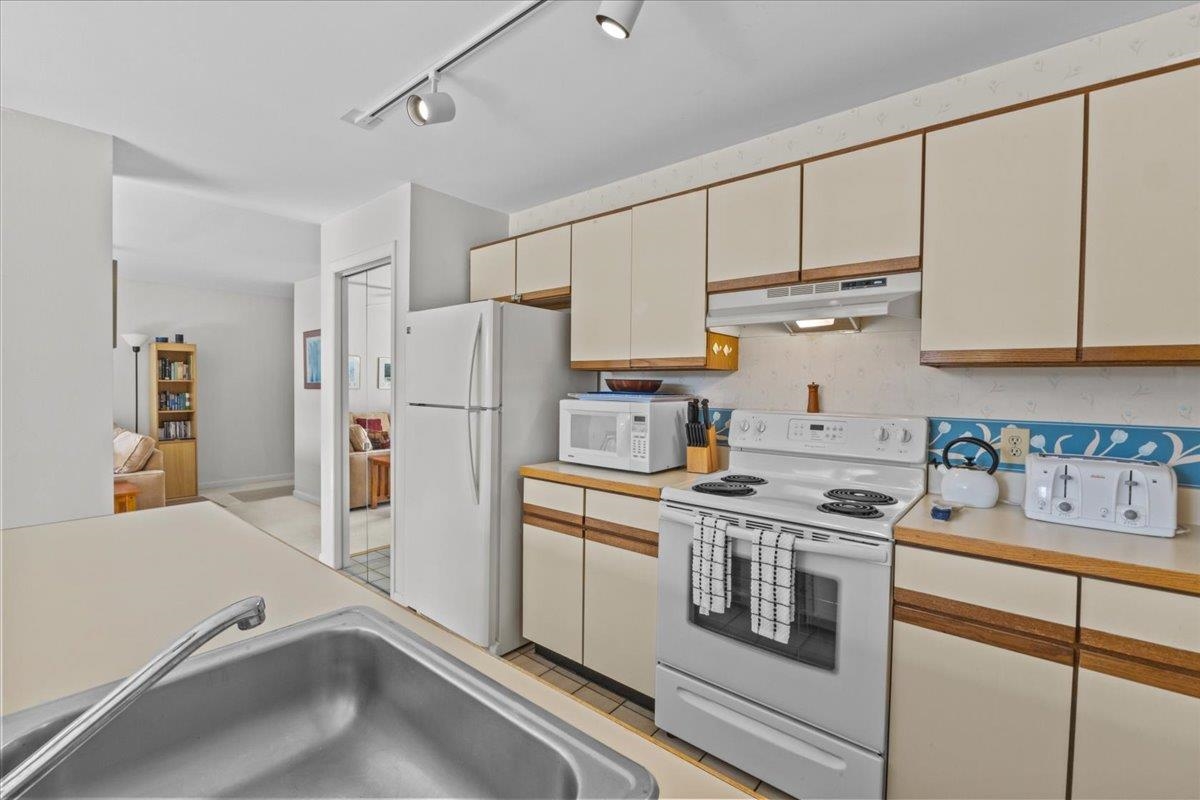 110 Mountainside Drive