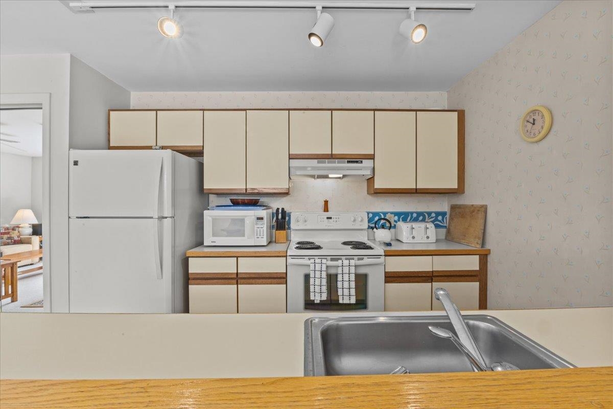 110 Mountainside Drive