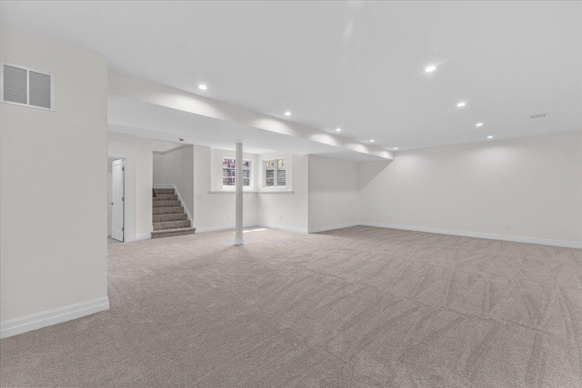 24 River's Edge Lane Unit: 2
