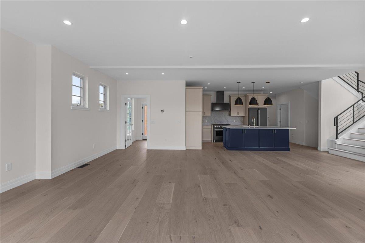 24 River's Edge Lane Unit: 2