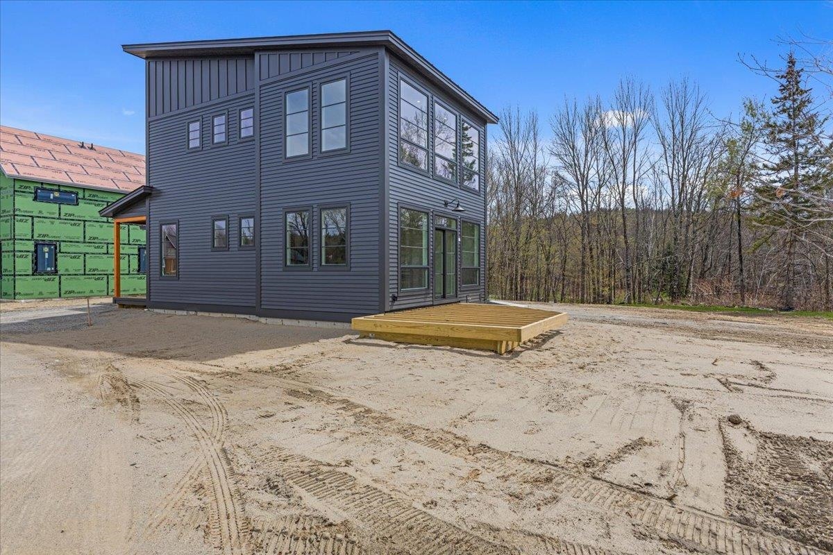 24 River's Edge Lane Unit: 2