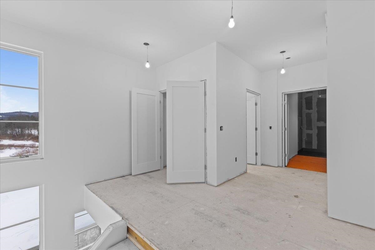 24 River's Edge Lane Unit: 2