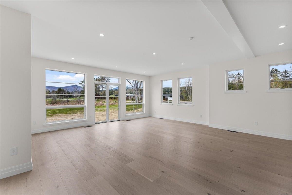 24 River's Edge Lane Unit: 2