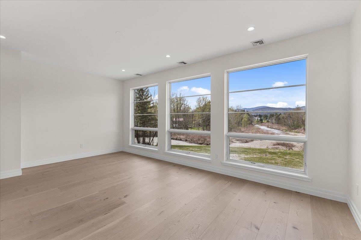 24 River's Edge Lane Unit: 2