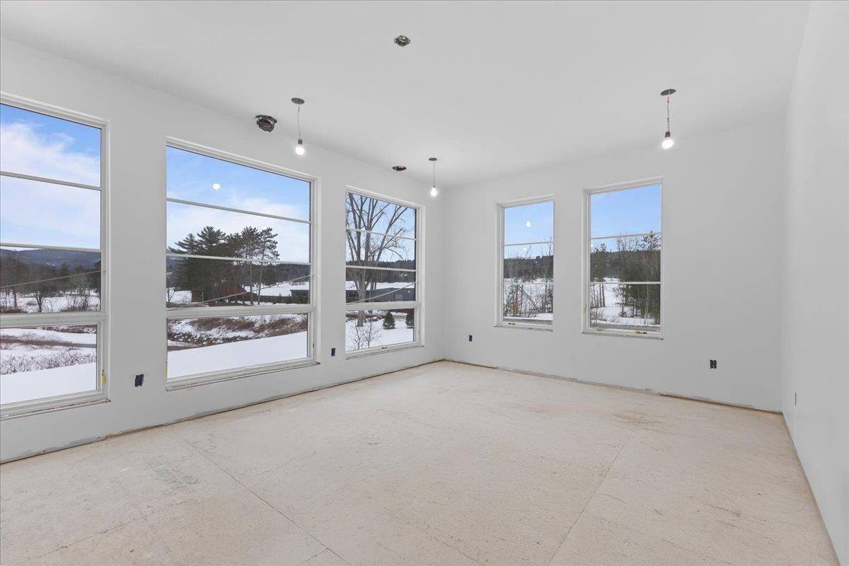 24 River's Edge Lane Unit: 2