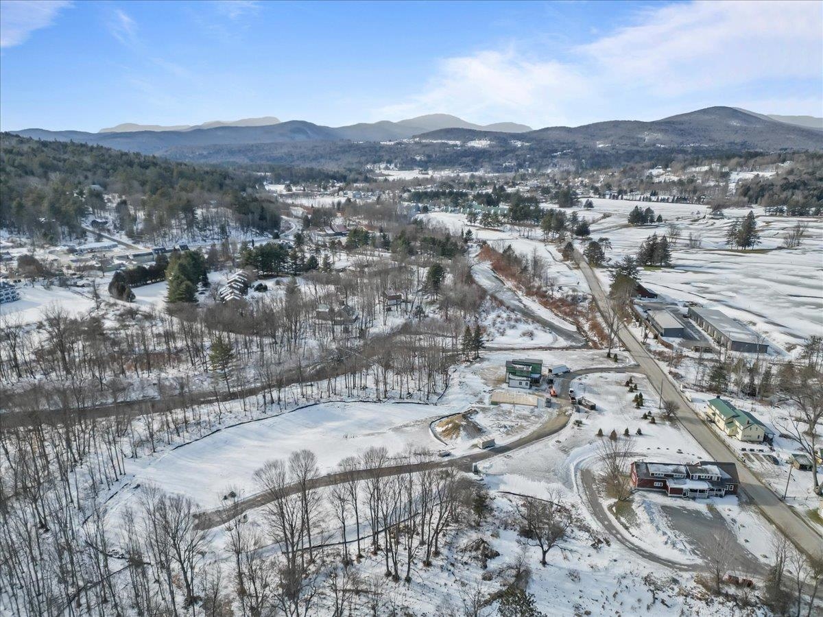 24 River's Edge Lane Unit: 2