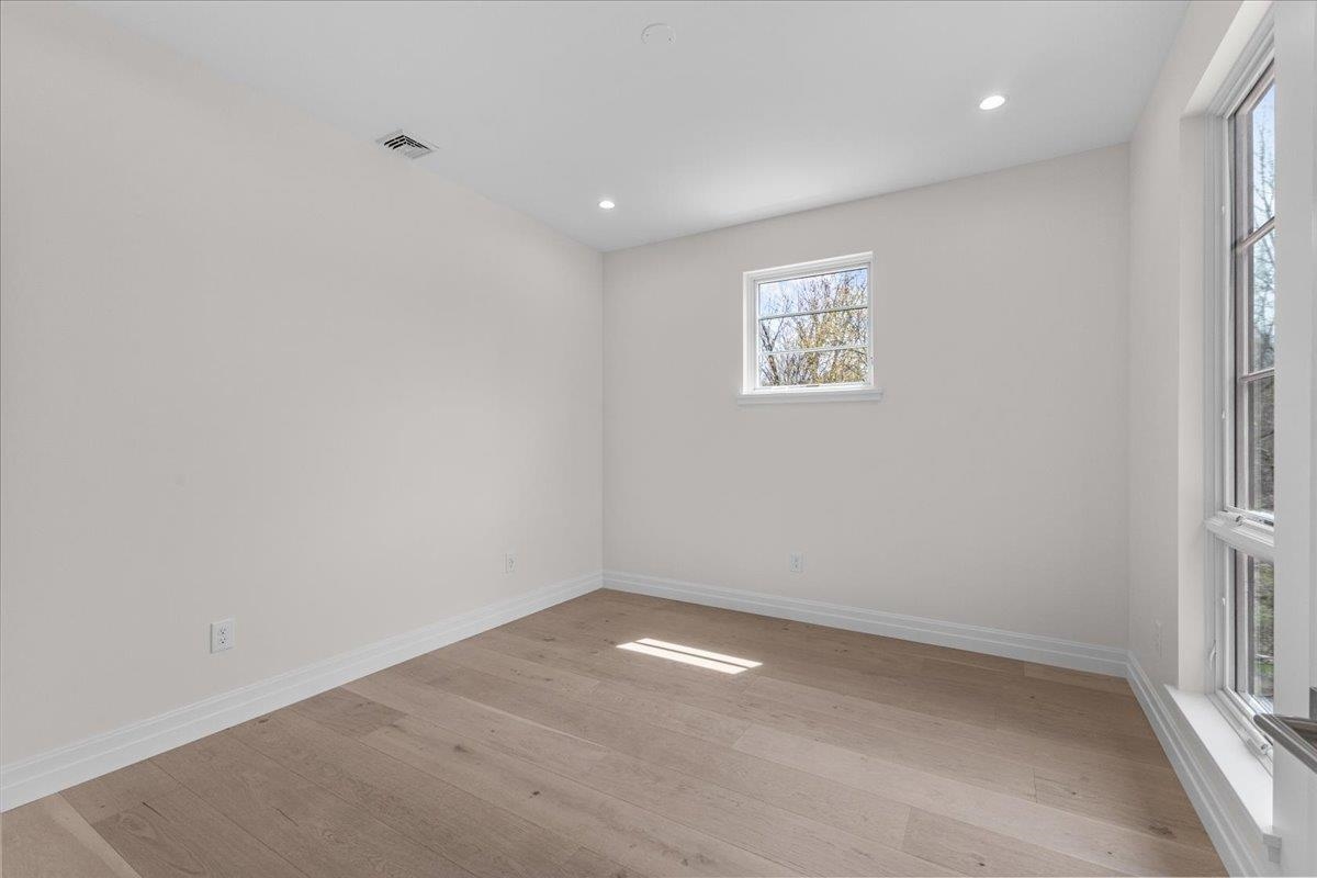 24 River's Edge Lane Unit: 2