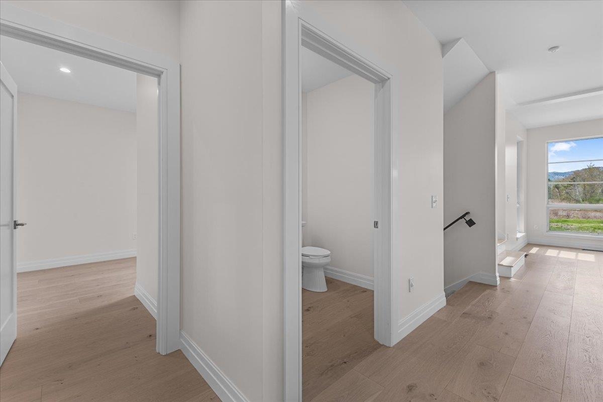 24 River's Edge Lane Unit: 2